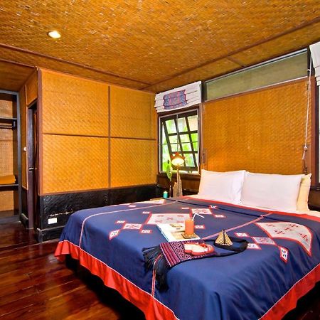 Hmong Hilltribe Lodge Mae Rim Εξωτερικό φωτογραφία