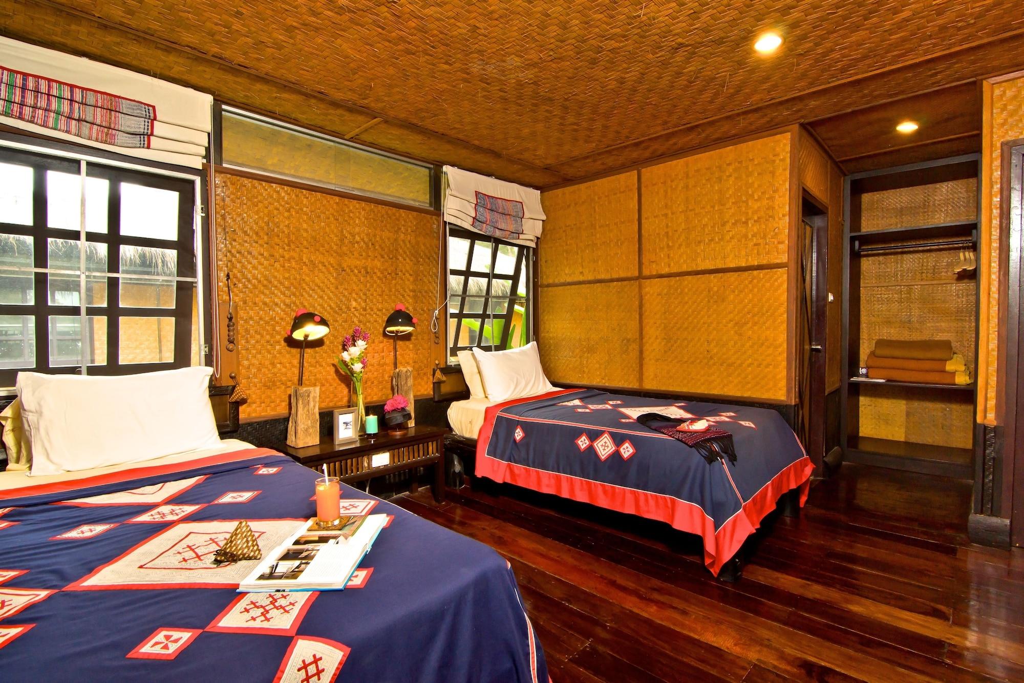 Hmong Hilltribe Lodge Mae Rim Εξωτερικό φωτογραφία