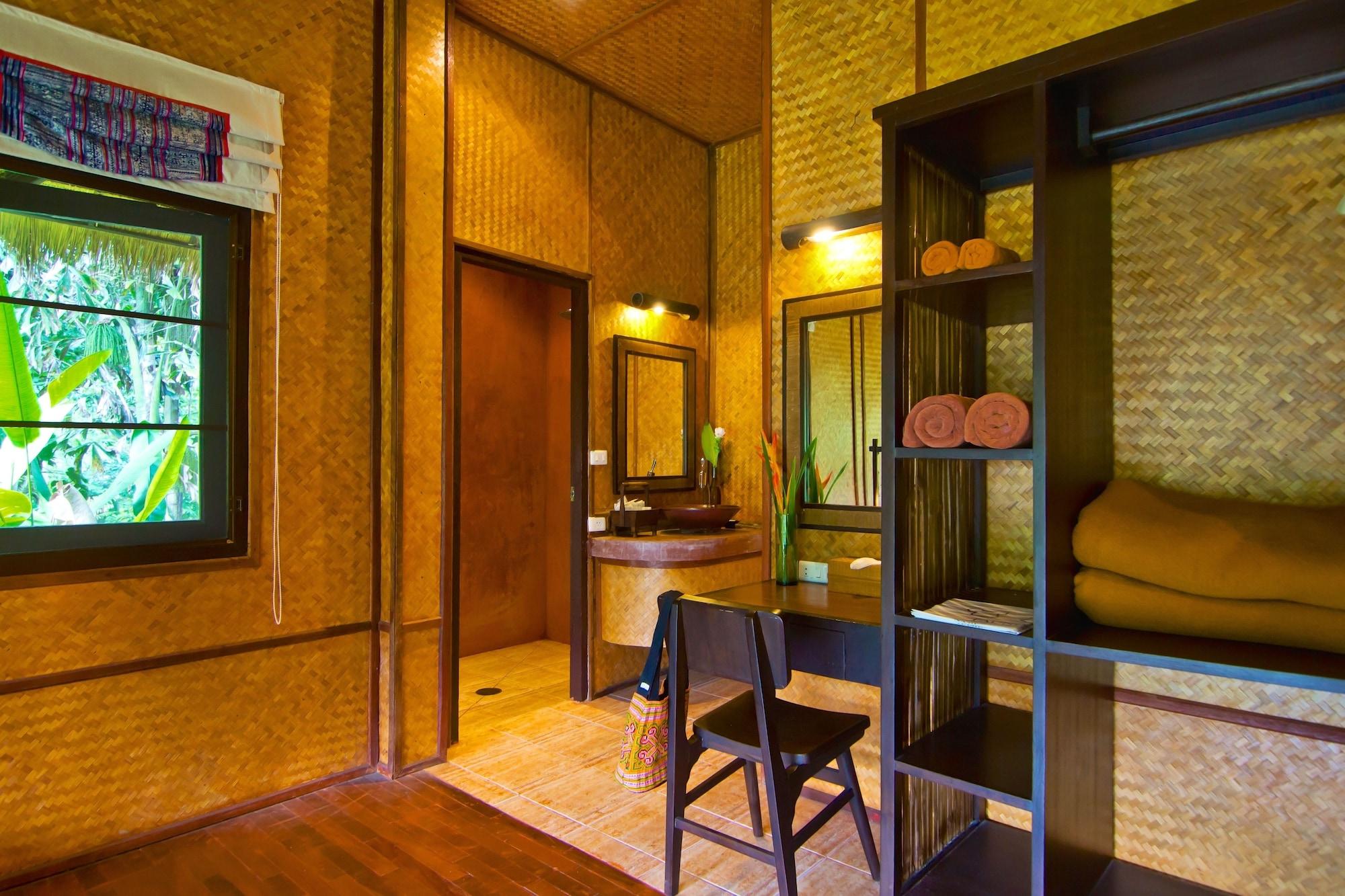 Hmong Hilltribe Lodge Mae Rim Εξωτερικό φωτογραφία