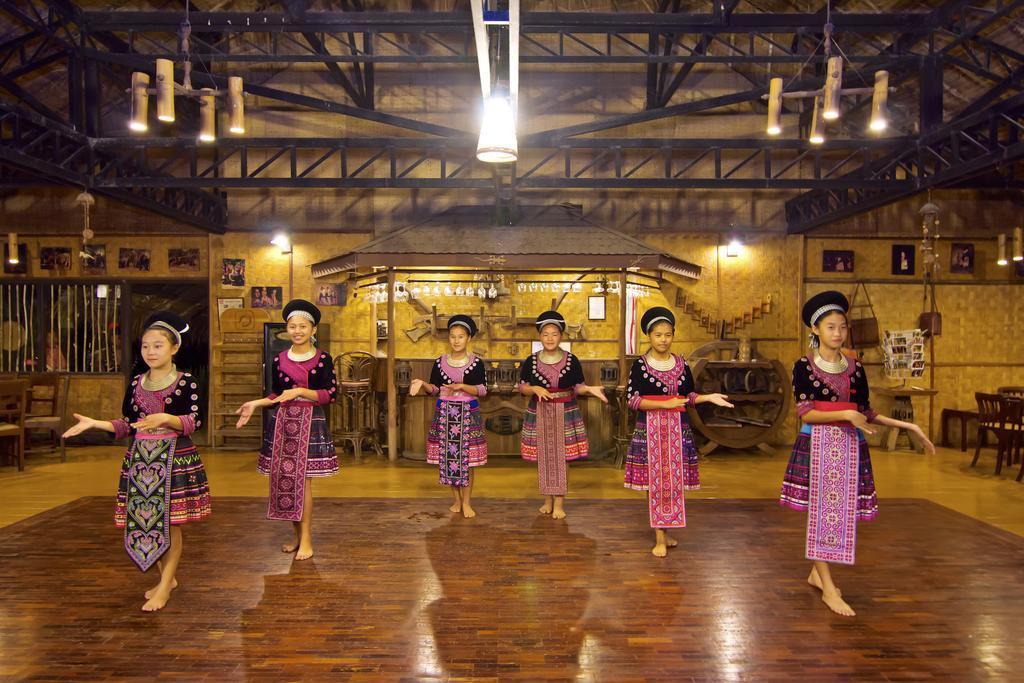 Hmong Hilltribe Lodge Mae Rim Εξωτερικό φωτογραφία