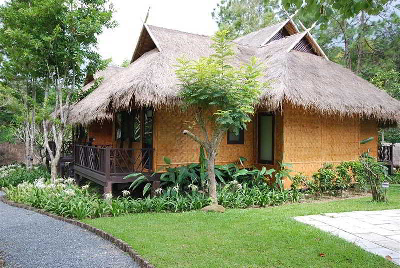 Hmong Hilltribe Lodge Mae Rim Εξωτερικό φωτογραφία