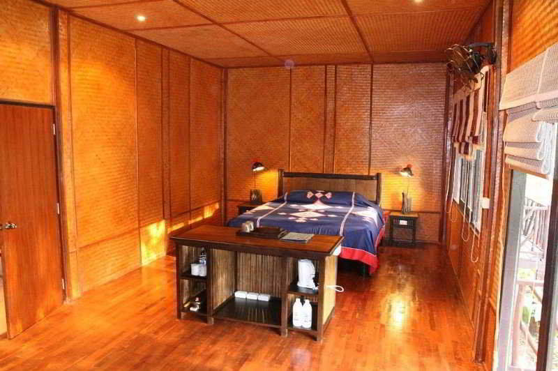 Hmong Hilltribe Lodge Mae Rim Εξωτερικό φωτογραφία