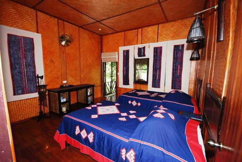 Hmong Hilltribe Lodge Mae Rim Εξωτερικό φωτογραφία