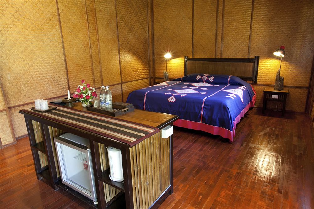 Hmong Hilltribe Lodge Mae Rim Εξωτερικό φωτογραφία